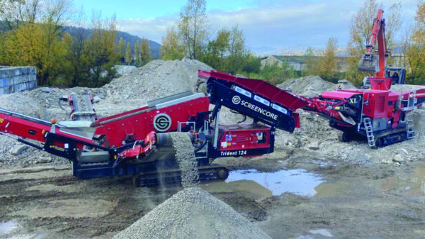 Screencore Trident 124 tracked screener processing material